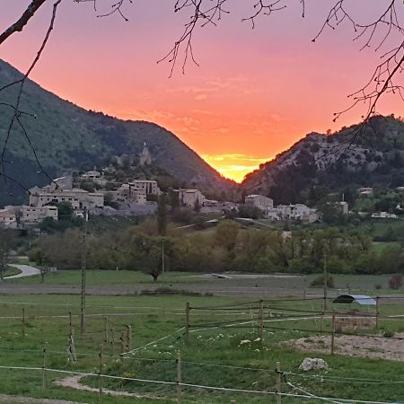 Mas De Reilhanette Montbrun-les-Bains Dış mekan fotoğraf
