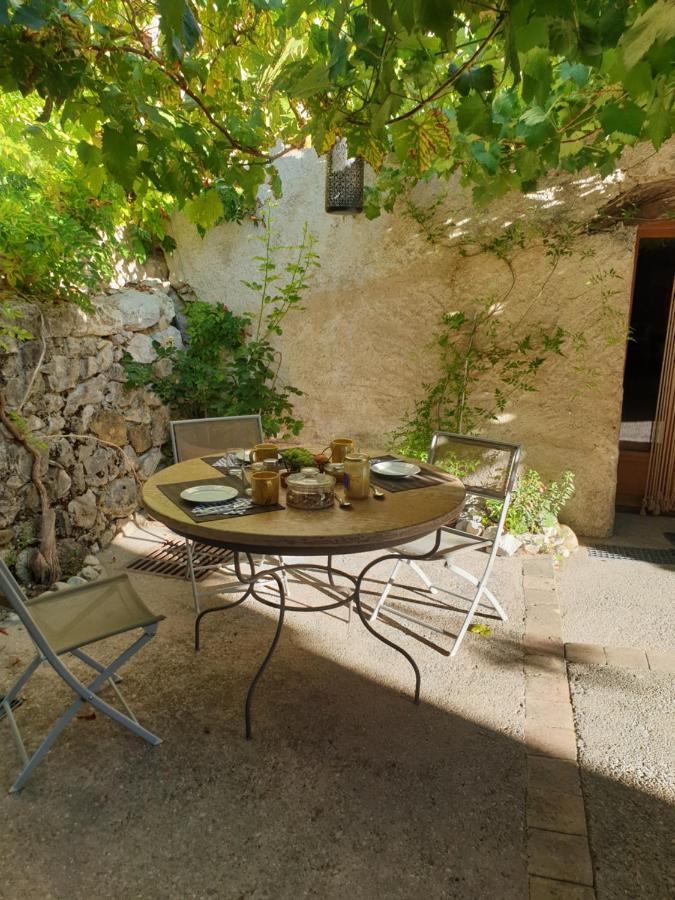 Mas De Reilhanette Montbrun-les-Bains Dış mekan fotoğraf